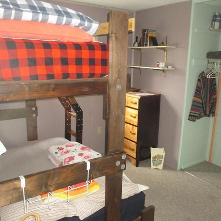 Nice Bunk Bed Whitehorse Exterior photo