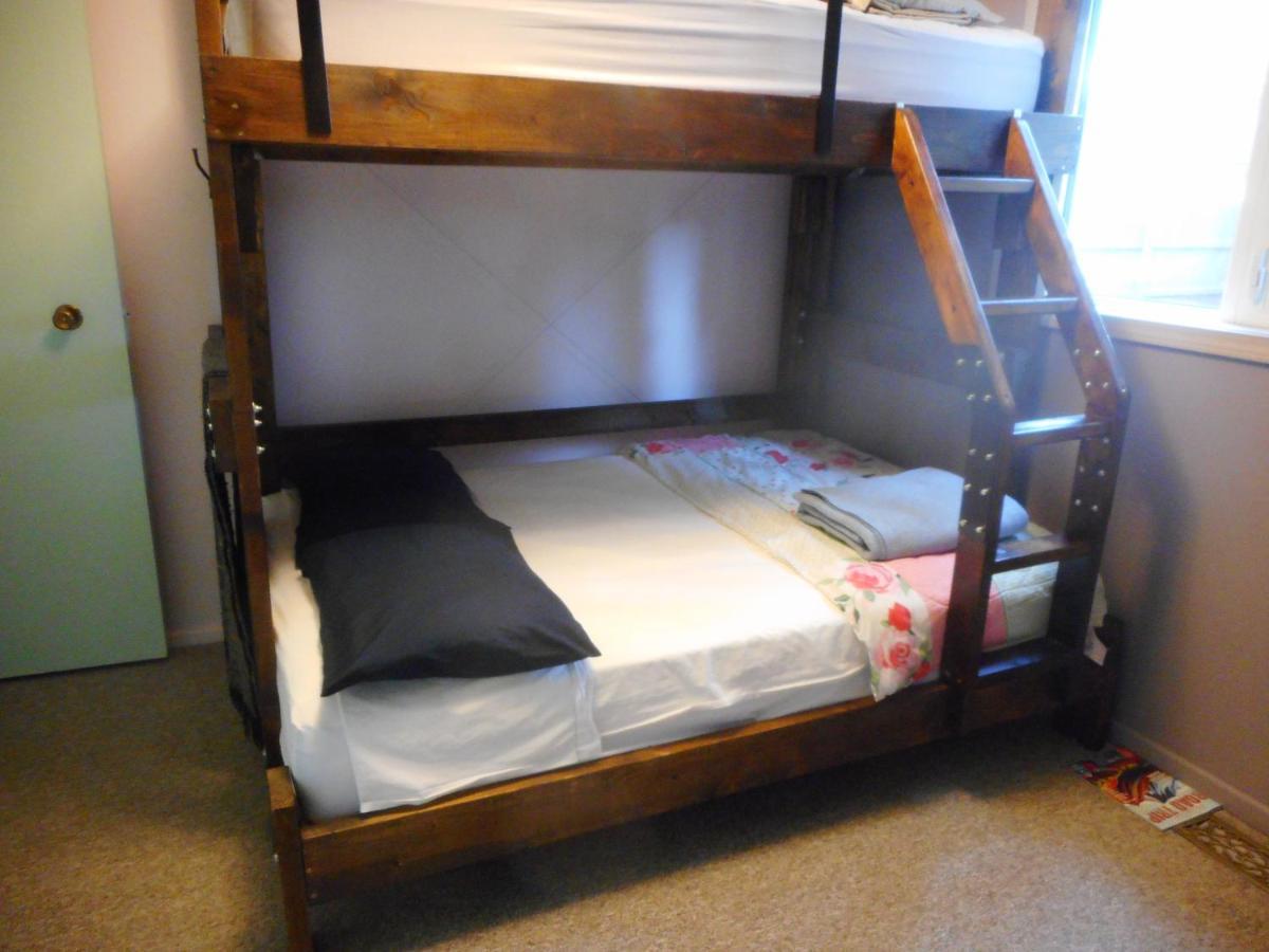 Nice Bunk Bed Whitehorse Exterior photo