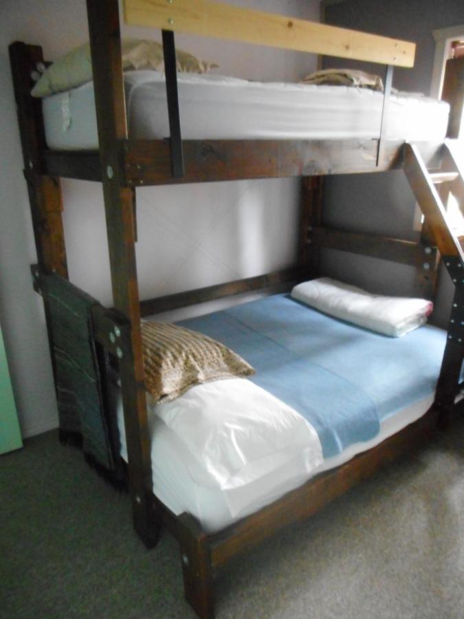 Nice Bunk Bed Whitehorse Exterior photo