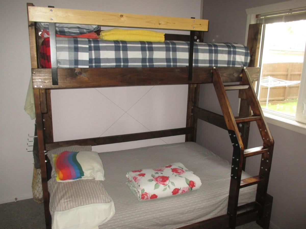 Nice Bunk Bed Whitehorse Exterior photo