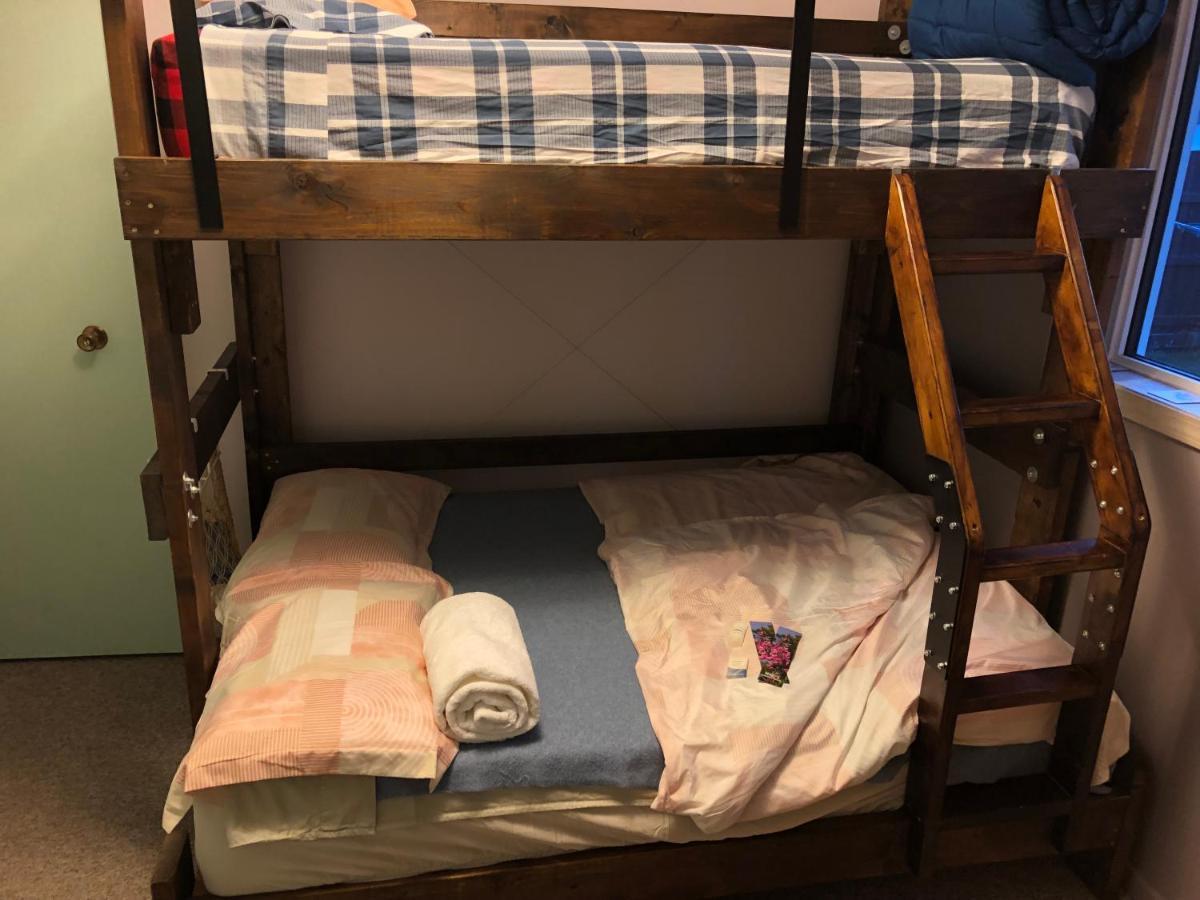 Nice Bunk Bed Whitehorse Exterior photo