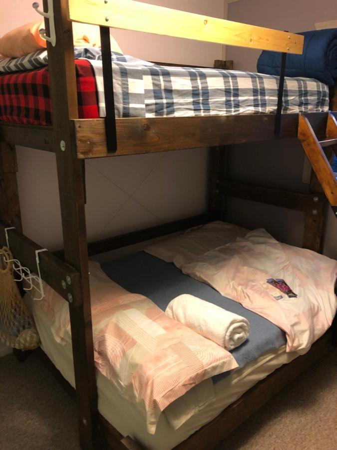 Nice Bunk Bed Whitehorse Exterior photo